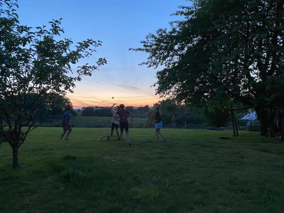 Gerestaureerde Hoeve Met Zicht Durbuy Esterno foto